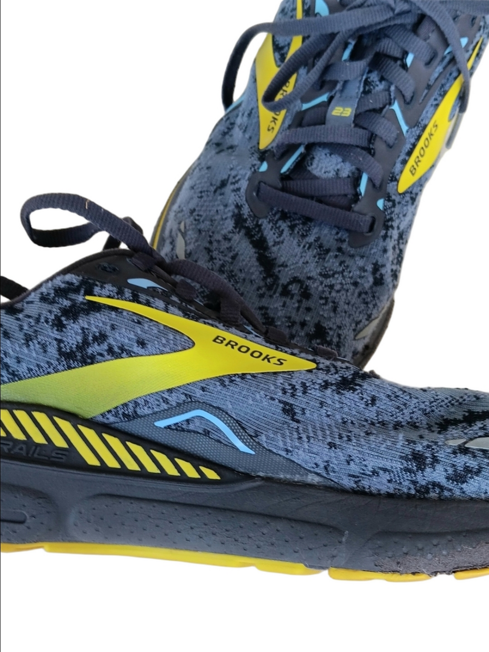 Brooks Adrenaline GTS 23 Running Shoe - Gray & Yellow Accent Lightweight Cushion - Picture 9 of 10